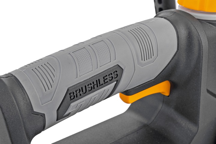 Ergonomiczna rękojeść w szaro-czarnym kolorze z gumowaną powierzchnią dla pewniejszego chwytu.